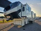 2022 Keystone Alpine 3700FL 41ft