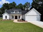 Valdosta 4BR 2.5BA, Perfectly set on in the beautiful