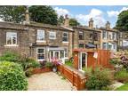 Oak Place, Baildon, West Yorkshire 2 bed terraced house for sale -