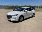 2020 Hyundai Elantra White, 88K miles