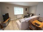 2 bedroom flat for sale in Oak Tree Lane, Leeds, West Yorkshire, LS14