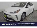 2019 Toyota Prius White, 86K miles