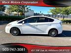 2014 Toyota Prius Two Hybrid 2-Owner Premium Chrome Wheels 48-MPG