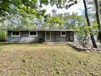 Presque Isle 1BA, Updated three bed ranch in private wooded