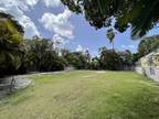 Key West, Desirable West Mid Town location provides a quiet