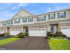 287 FAIRFIELD CIR W, ROYERSFORD, PA 19468 Townhouse For Sale MLS# PAMC2078406