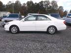 2004 Toyota Camry XLE 4dr Sedan