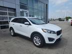 2016 Kia Sorento White, 111K miles