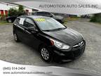 2012 Hyundai Accent GS 4dr Hatchback