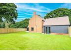 4 bedroom detached house for sale in Woodhouse Gardens, New Milton, BH25