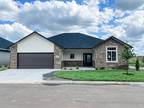 1736 N Forestview Ct