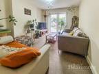 2 bedroom ground floor flat for sale in Fordyce Road, Hither Green, London, SE13