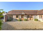 4 bedroom detached house for sale in Singleton, Chichester, West Susinteraction