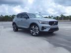 2024 Volvo XC40 B5 Plus Dark Theme