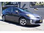 2013 Toyota Prius 5dr Hatchback Two CLEAN CARFAX 1 OWNER W/SERVICE HISTORY