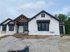 2330 Northwest Scenic View Drive, Riverside, MO 64150