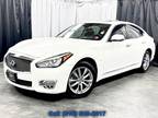 $22,950 2015 INFINITI Q70 with 87,001 miles!