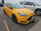 2014 Ford Focus Yellow, 124K miles