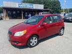 2011 Chevrolet Aveo Aveo5 LT 4dr Hatchback w/1LT