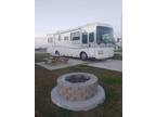 2007 National RV Tropical T330 33ft