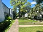 10142 BEEKMAN PLACE DR, Houston, TX 77043 Condominium For Sale MLS# 41928423