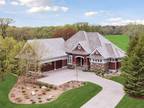 5124 Mirror Lakes Dr