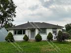 NW Side 3 Bedroom and Huge Garage