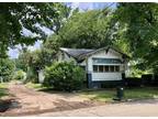 330 W CENTER ST, Decatur, IL 62526 Single Family Residence For Sale MLS#