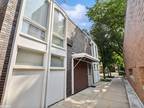 1314 N Sandburg Ter