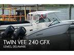 24 foot Twin Vee 240 GFX