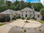 102 Turnberry Dr