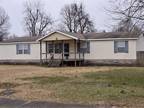404 S State St Kennett, MO