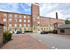 Winker Green Lodge, Eyres Mill Side, Leeds, West Yorkshire 2 bed apartment for