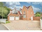 5 bedroom detached house for sale in Petworth Close, Great Notley, CM77