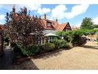 Silver Street, Newport Pagnell, Buckinghamshire MK16, 4 bedroom semi-detached