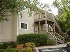 Lakeside Village off Oleander Drive - 10 minutes to Wrightsville Beach 2 bedroom