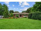 7 Hamilton Court, Glen Head, NY 11545