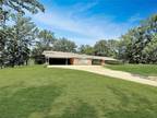 1201 LURLYN DR, Poplar Bluff, MO 63901 Single Family Residence For Sale MLS#