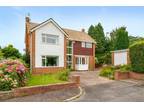 4 bedroom detached house for sale in Woolbrook Mead, Sidmouth, Devon, EX10