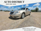 2013 Chrysler 200 Touring 4dr Sedan