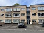 Long Oaks Court, Sketty, Swansea 2 bed apartment for sale -