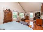 Condo For Sale In Doylestown, Pennsylvania