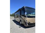 2020 Tiffin Allegro Breeze 33BR 33ft