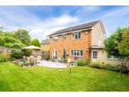 4 bedroom detached house for sale in Clarendon Gardens, Tunbridge wells, TN2