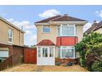 Crabwood Road, Maybush, Southampton, Hampshire, SO16 3 bed detached house for