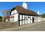 3 bedroom cottage for sale in Planning Permission to Extend - Green Lane