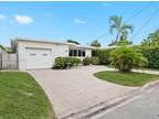 9541 Carlyle Ave #HOUSE Surfside, FL 33154 - Home For Rent