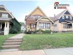 3033 N Oakland Ave unit upper Milwaukee, WI 53211 - Home For Rent