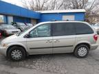 2005 Chrysler Town and Country LX