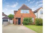 4 bedroom detached house for sale in Highdown Hill Road, Emmer Green, Reading